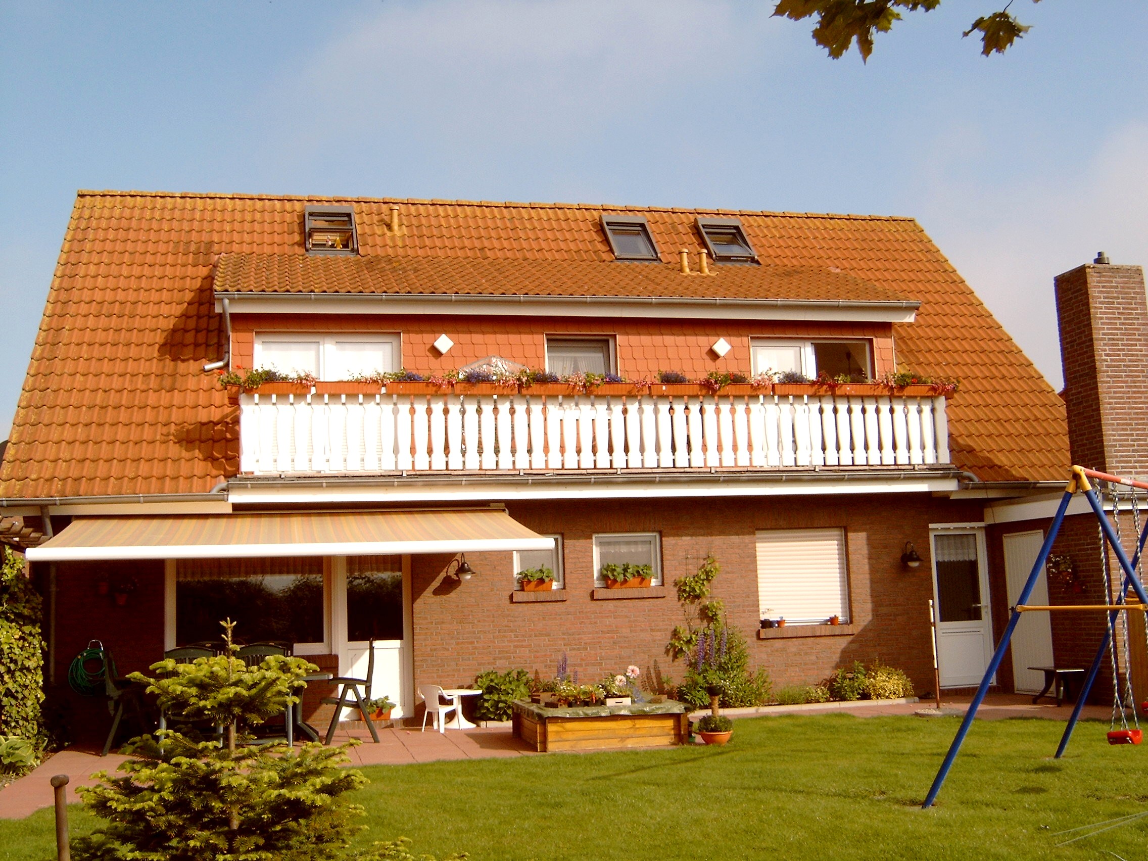 Ihre Ferienwohnung von der Seeseite betrachtet
